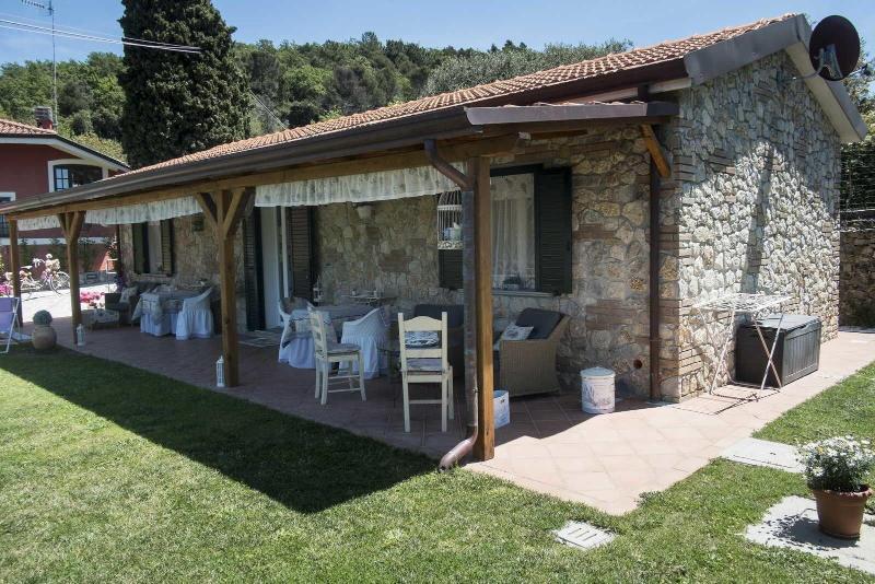 Affittacamere Le Figarole Ameglia Exteriör bild